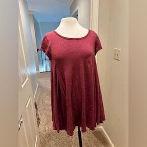 FREE PEOPLE-We The Free- swing top - size XS (oversized fit).   Raw edge hems